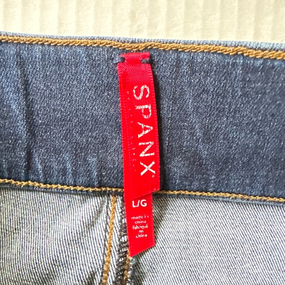 SPANX High Rise Dip Dye Colorblock Raw Hem Crop Flare Pull On Jeans Large - Picture 5 of 10